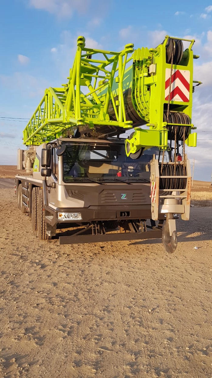 Автокран ZOOMLION ZTC250V
